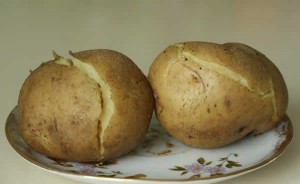 Полезные свойства картофеля в мундире
